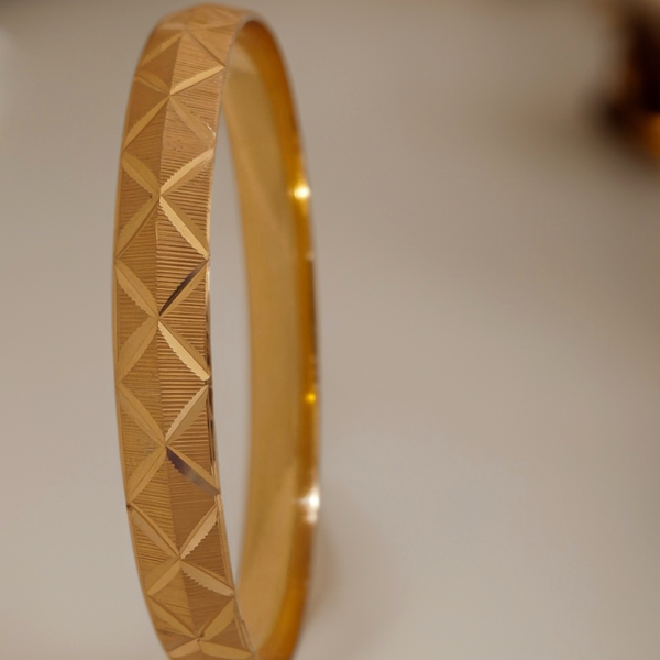 Jewels Kafe One Gram Gold Plated Mens Kada
