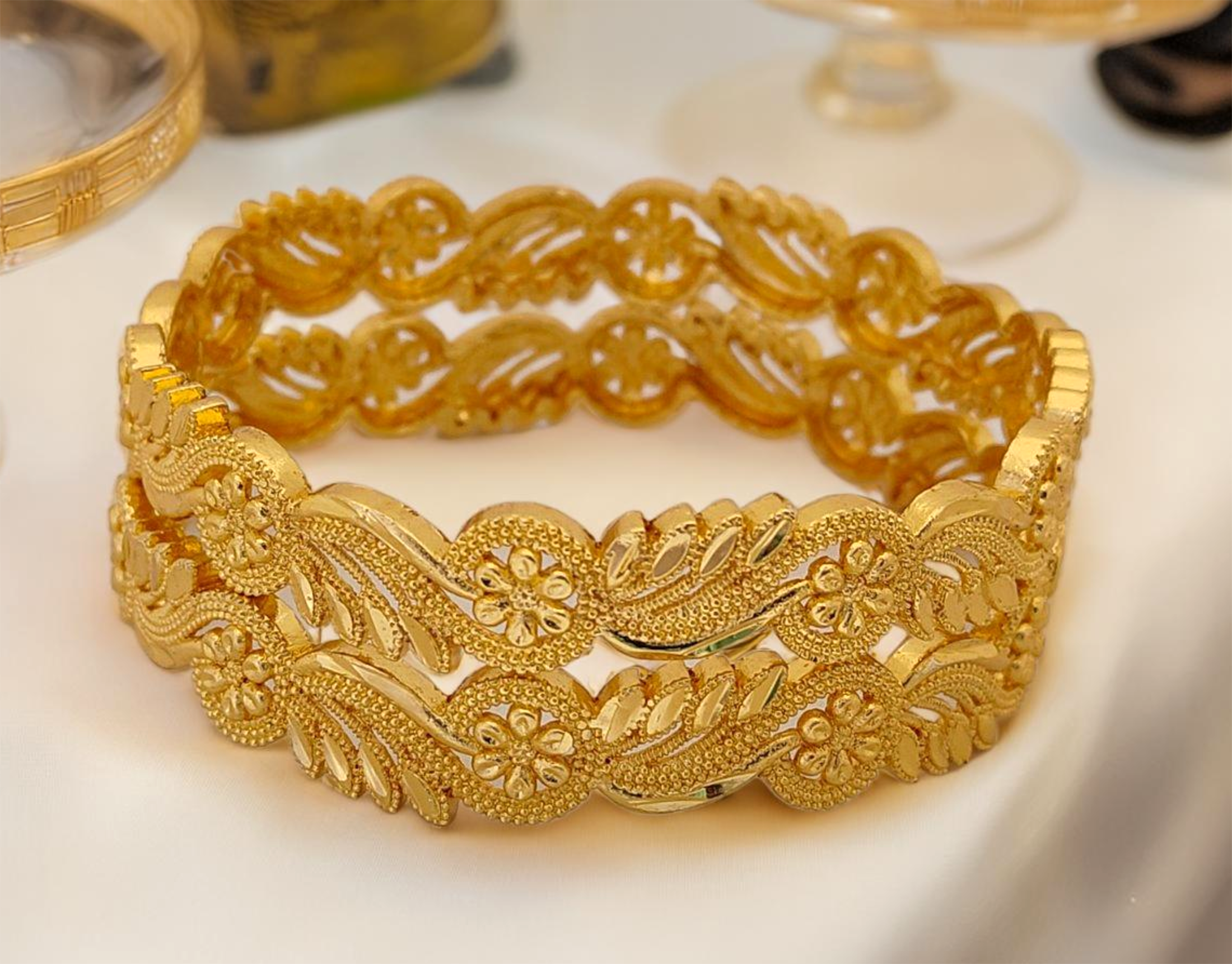 Jewels Kafe Anti-Tarnish Gold Plated Bangle Set