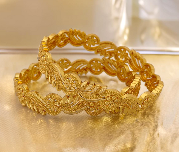 Jewels Kafe Anti-Tarnish Gold Plated Bangle Set