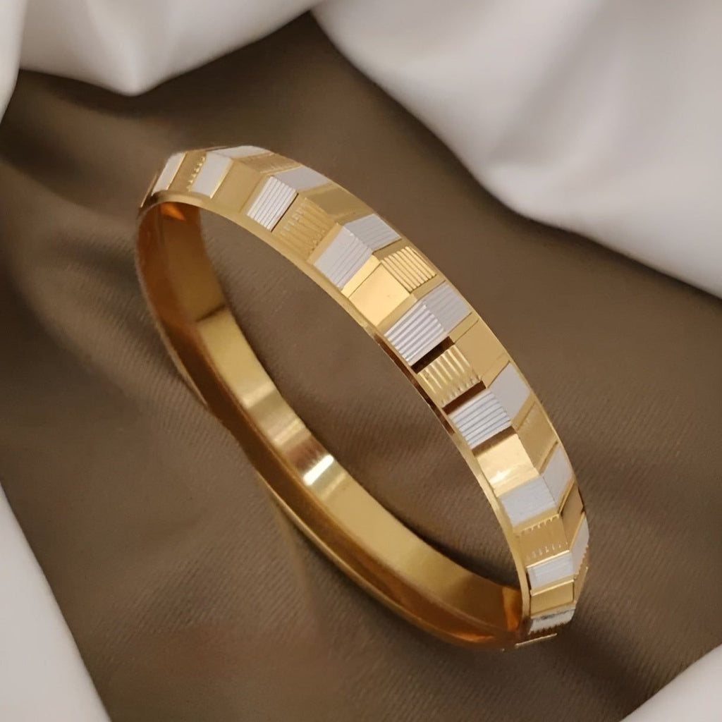 Jewels Kafe Gold Plated Mens Kada