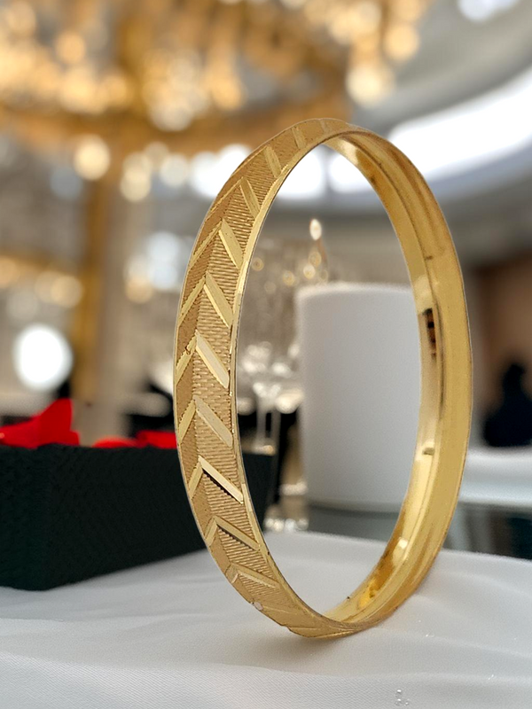Jewels Kafe Anti-Tarnish Gold Plated Mens Kada
