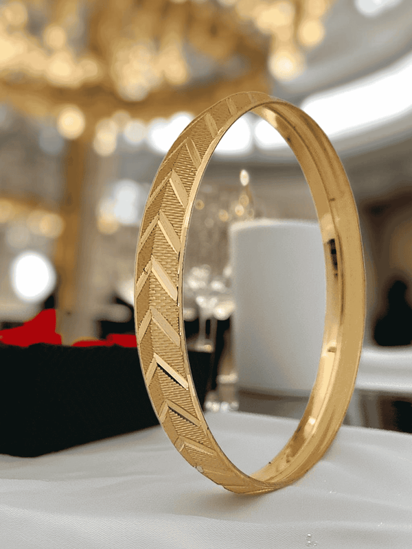 Jewels Kafe Anti-Tarnish Gold Plated Mens Kada