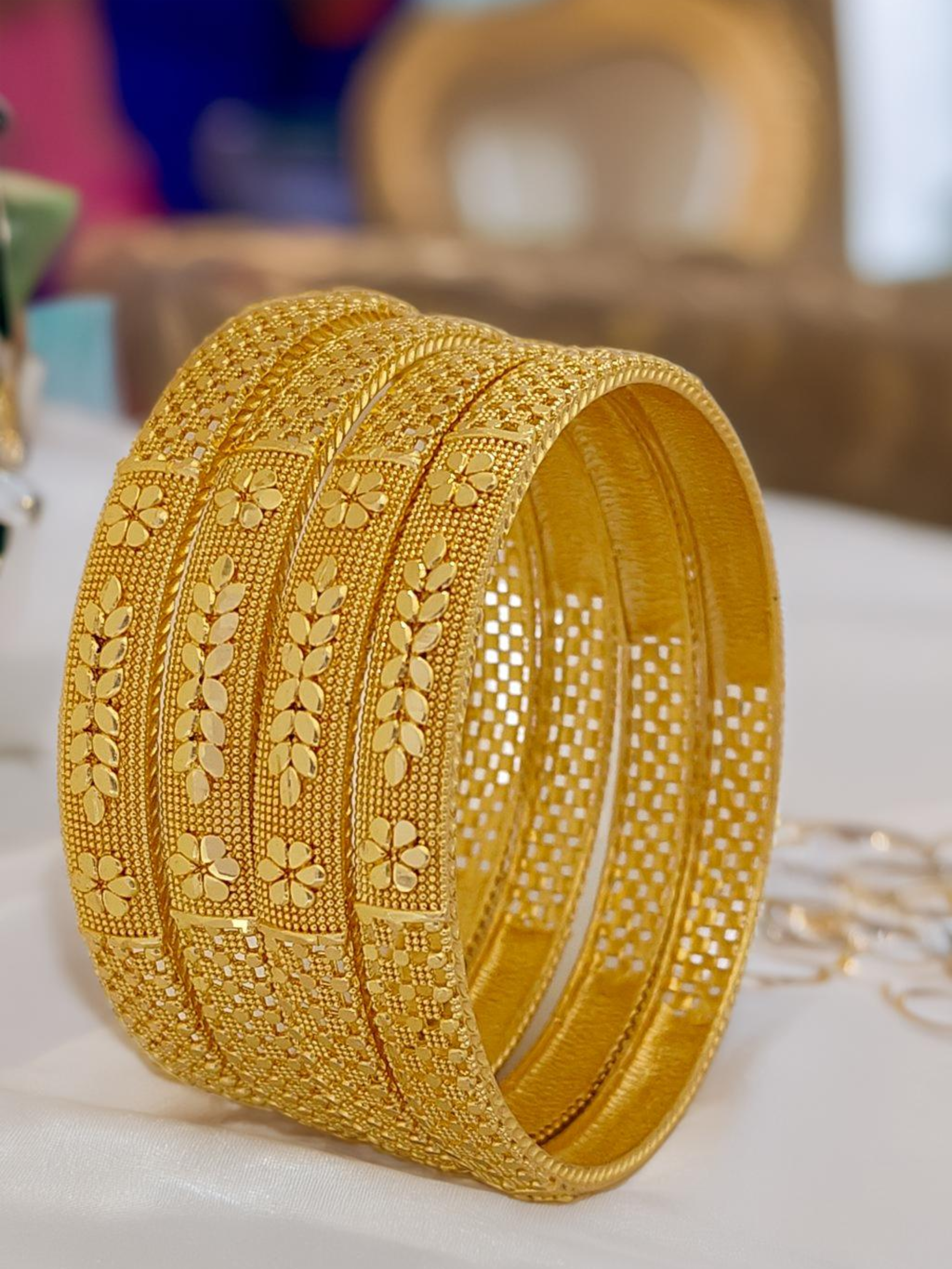 Jewels Kafe Anti-Tarnish Gold Plated Bangle Set of 4