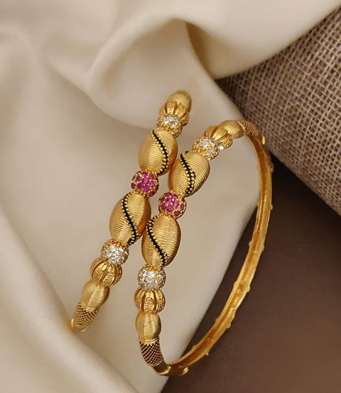 Jewels Kafe Gold Plated Bangle Set of 2 2.8