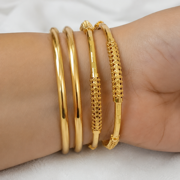 Jewels Kafe Golden Elegance Bangle Combo Set – Anti-Tarnish