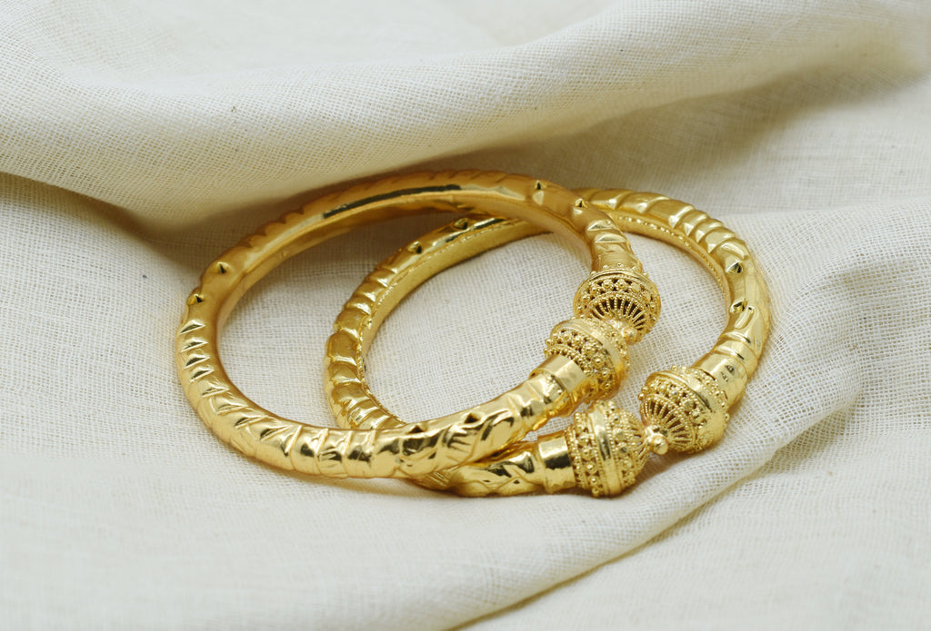 Jewels Kafe Gold Plated Bangle Set (Pack of 2)