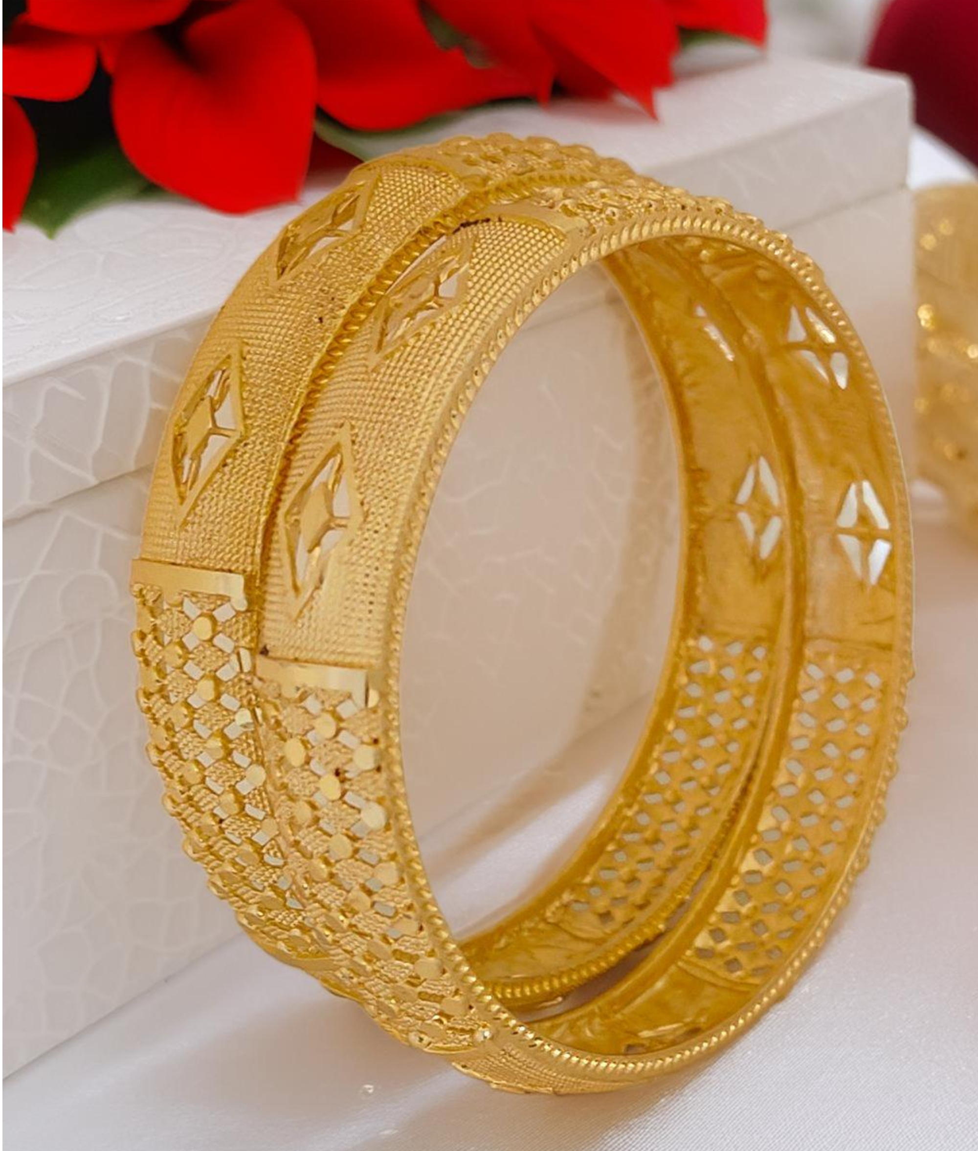 Jewels Kafe Gold Plated Bangle Set
