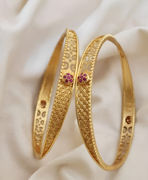 Jewels Kafe Gold Plated Bangle Set of 2