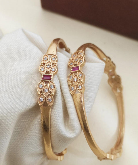 Jewels Kafe Gold Plated Bangle Set of 2 2.8