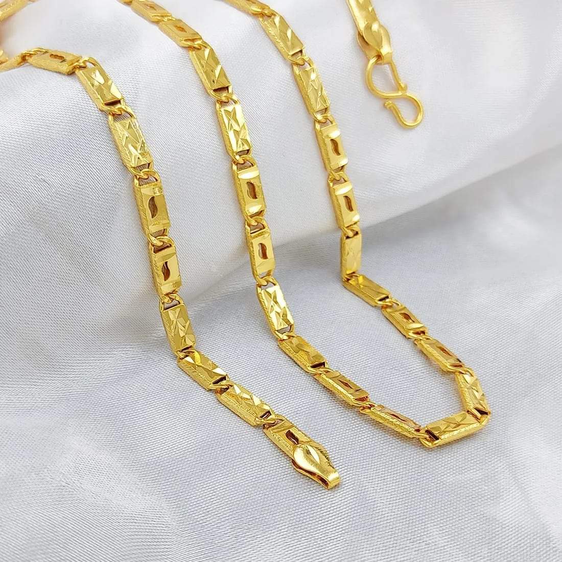 Jewels Kafe 1 gram Stylish Biscuit Men's Chain “20” Inches Gold-plated Chain