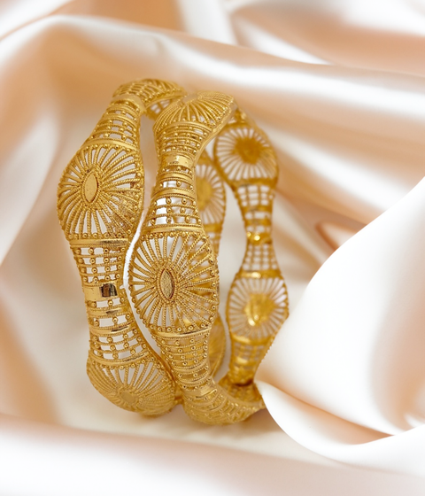 Jewels Kafe Gold Plated Bangle Set 2.8