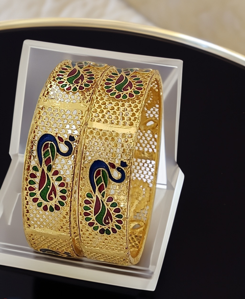 Jewels Kafe Gold Plated Bangle Set