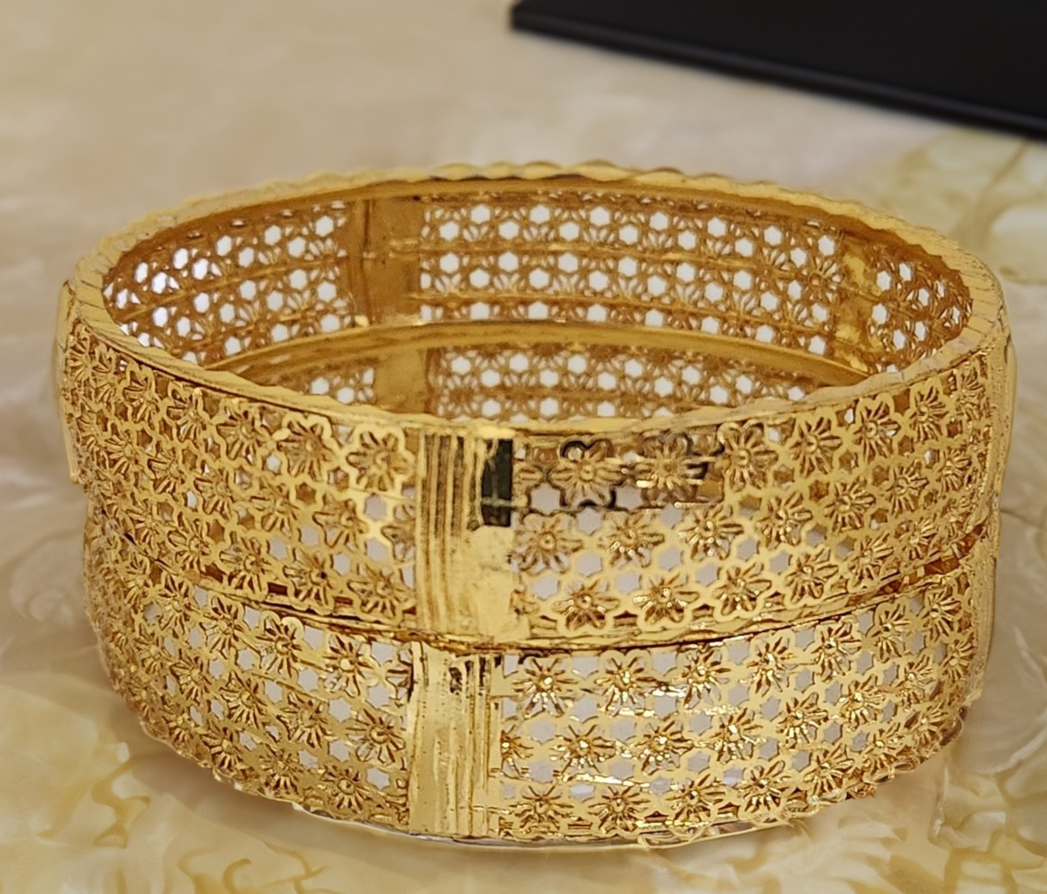 Jewels Kafe Gold Plated Bangle Set