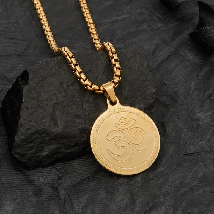 Jewels Kafe Stainless Steel One Gram Gold Plated Heavy Chain & Pendant Main image