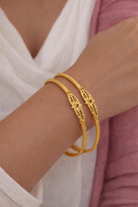 Jewels Kafe Gold Plated Bangle Set of 2