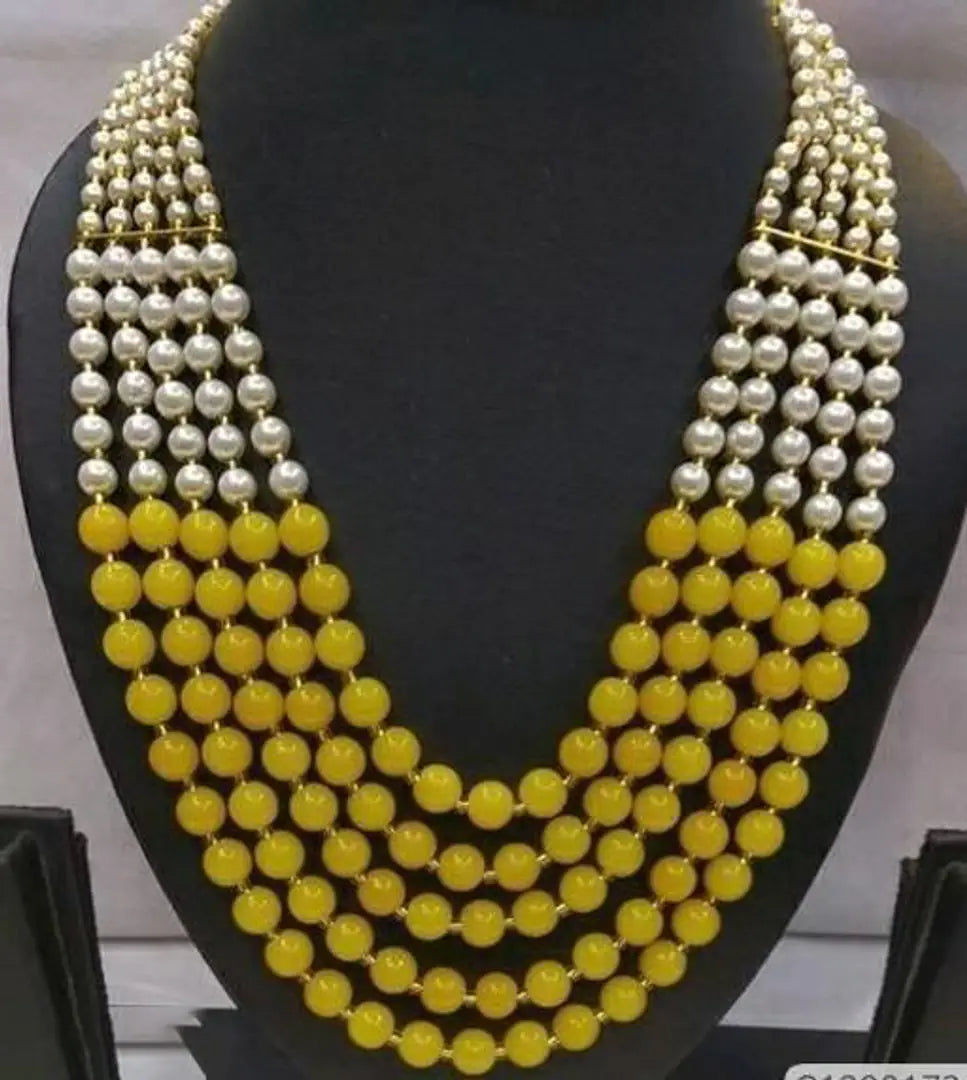 Trendy Pearl Necklace for Women and Girls Main image
