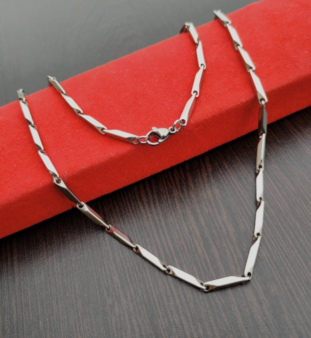 Trendy Stylish Alloy Chains Main image