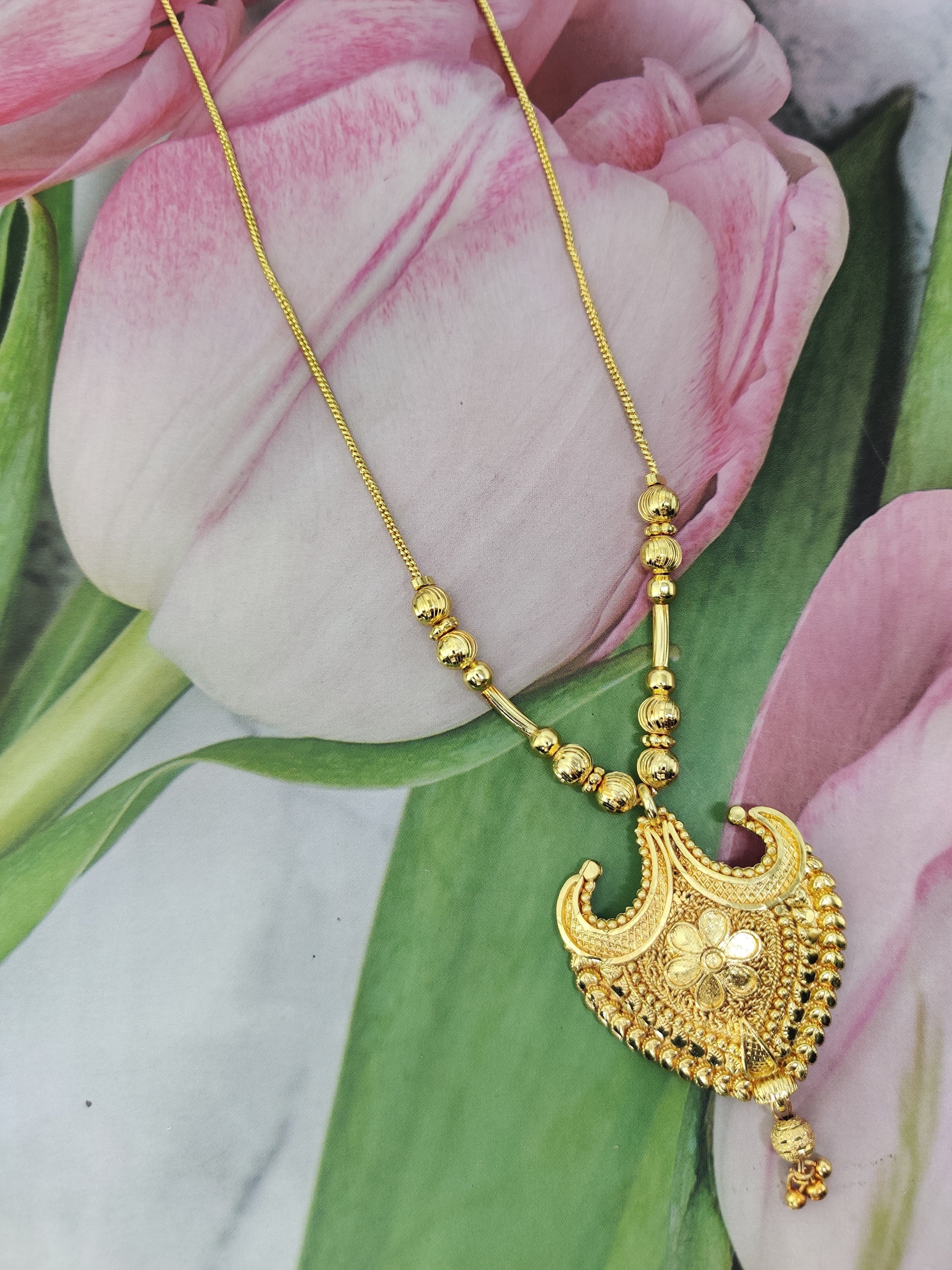 Jewels Kafe Fancy stylish womens Chain Pendant/Necklace Secondary image